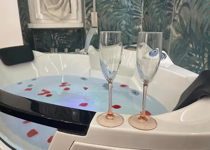 Jacuzzi - Elegant Retreat In Conca D'oro